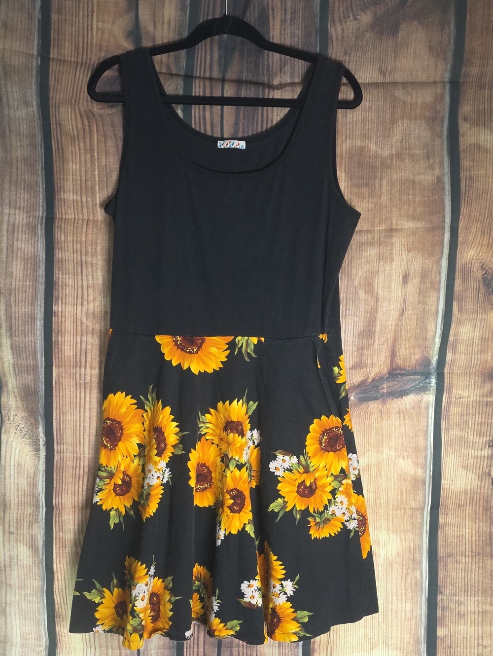 Sleeveless XL Black Dress with Yellow Sunflowers